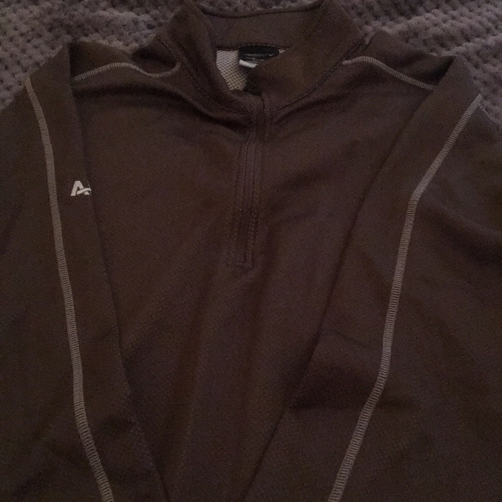 Men’s golf pullover